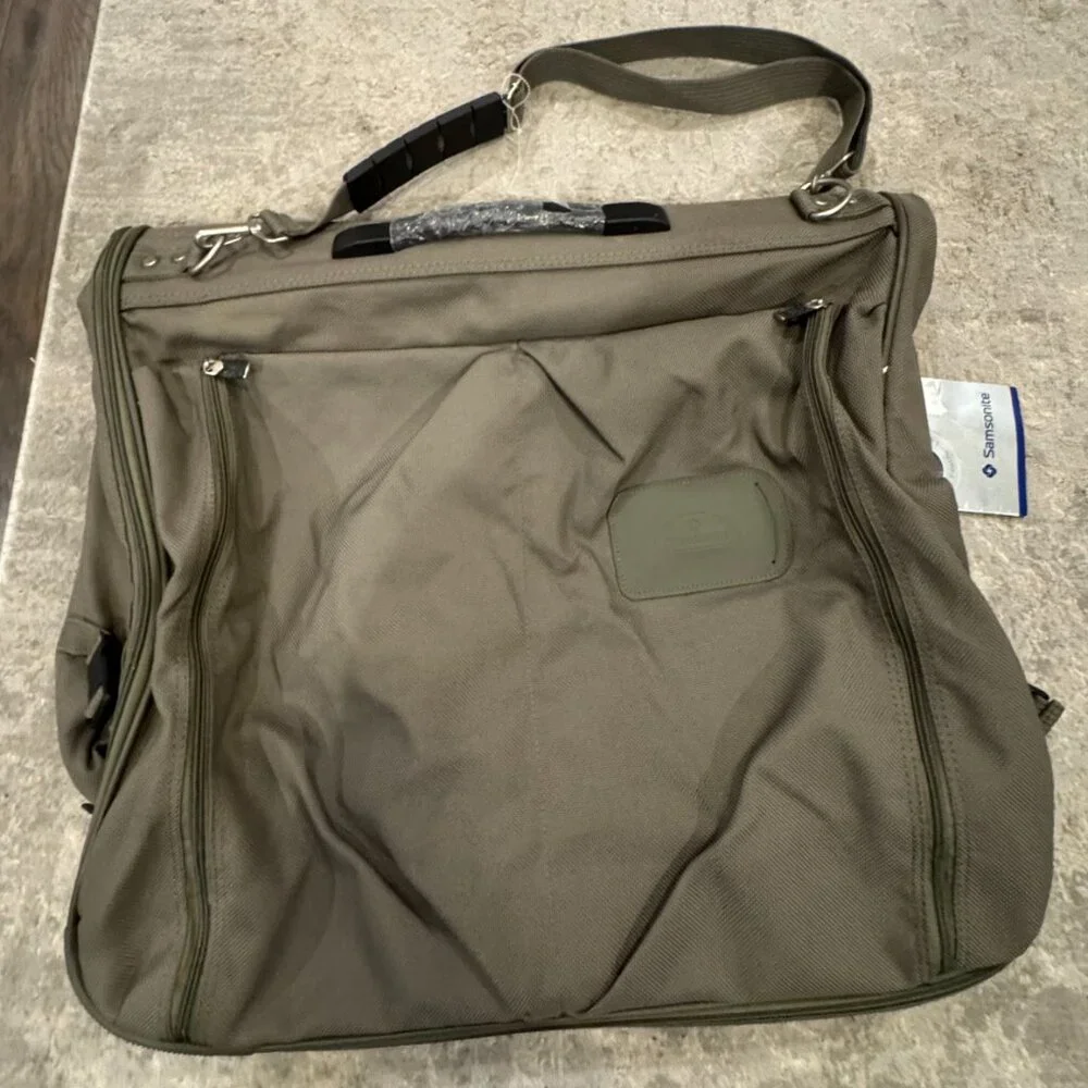 NEW Samsonite Aspire Lite Garment Bag Formal Clothes Suits Dresses Travel GREEN